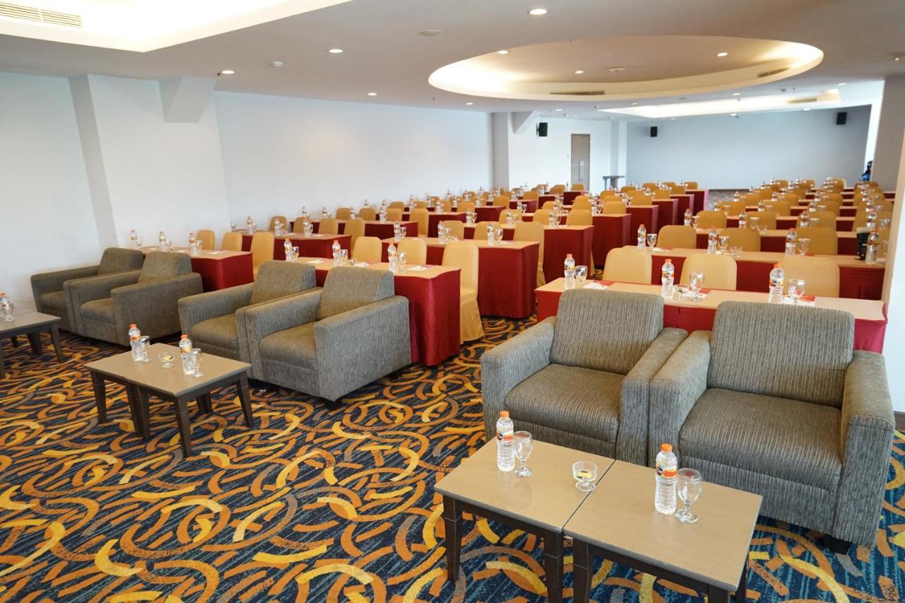 Grand Maleo Hotel Μακασάρ Εξωτερικό φωτογραφία
