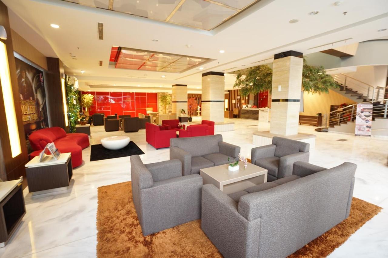 Grand Maleo Hotel Μακασάρ Εξωτερικό φωτογραφία
